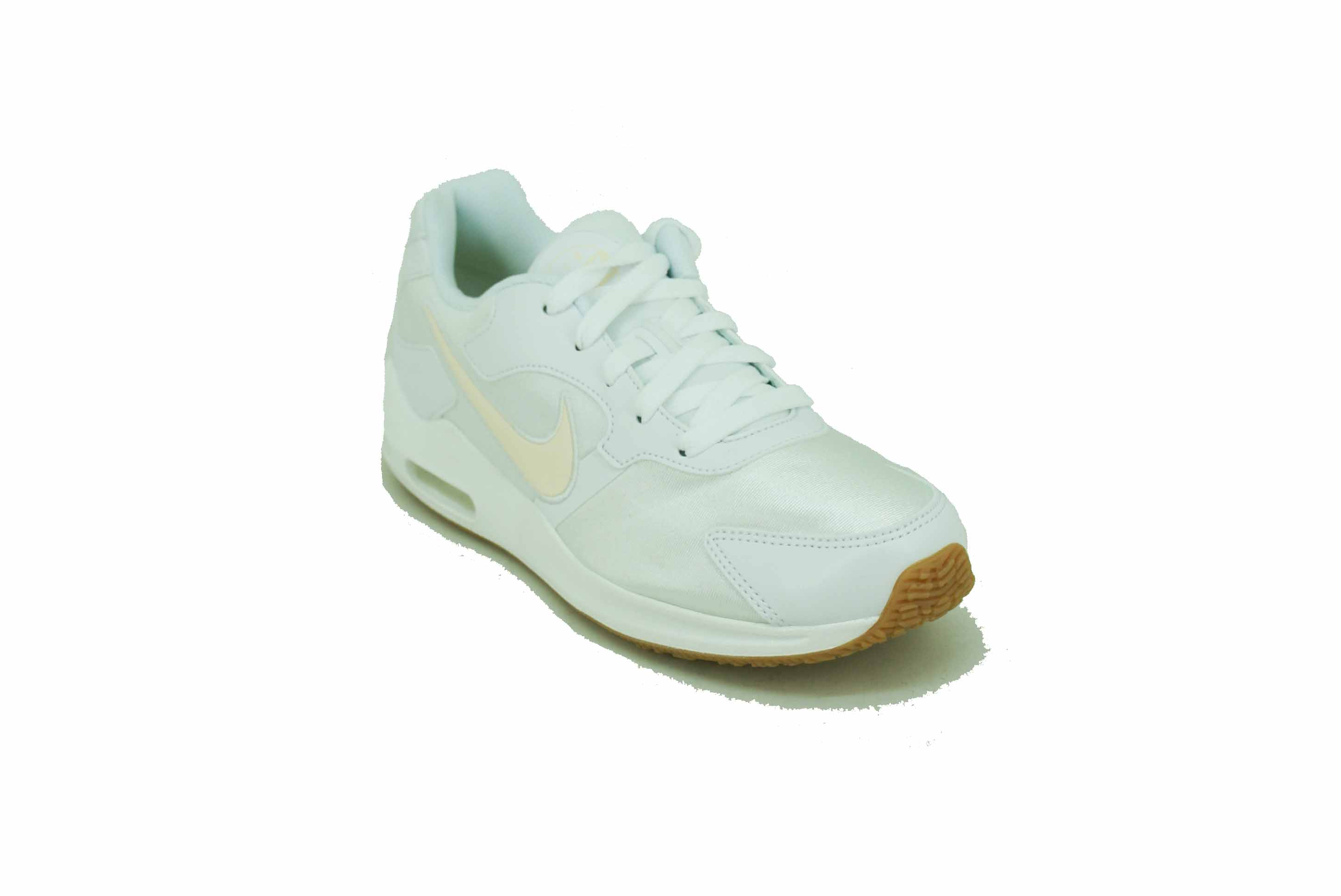 zapatillas nike crema